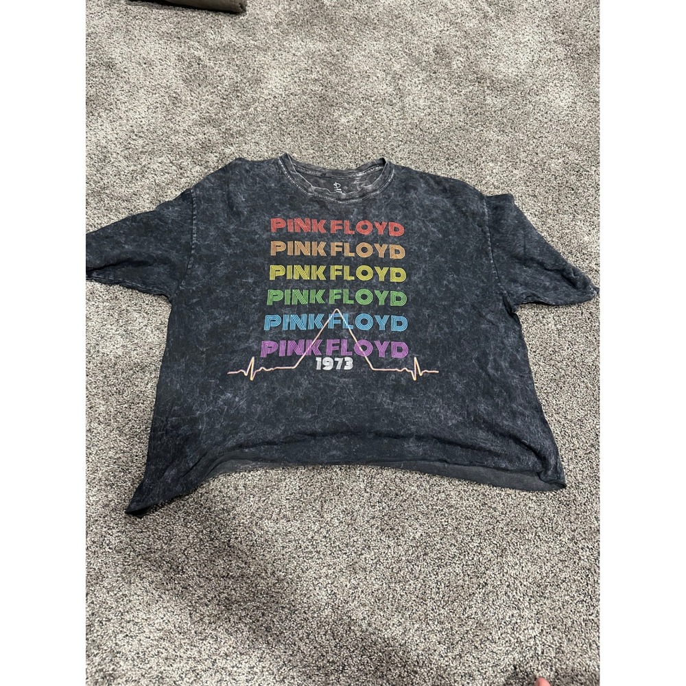 Pink Floyd 1973 Graphic Tee XL Cropped Mineral Wash Rainbow Logo Rock Band Shirt